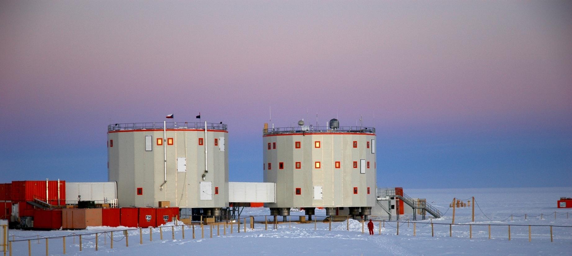Concordia station in dusk